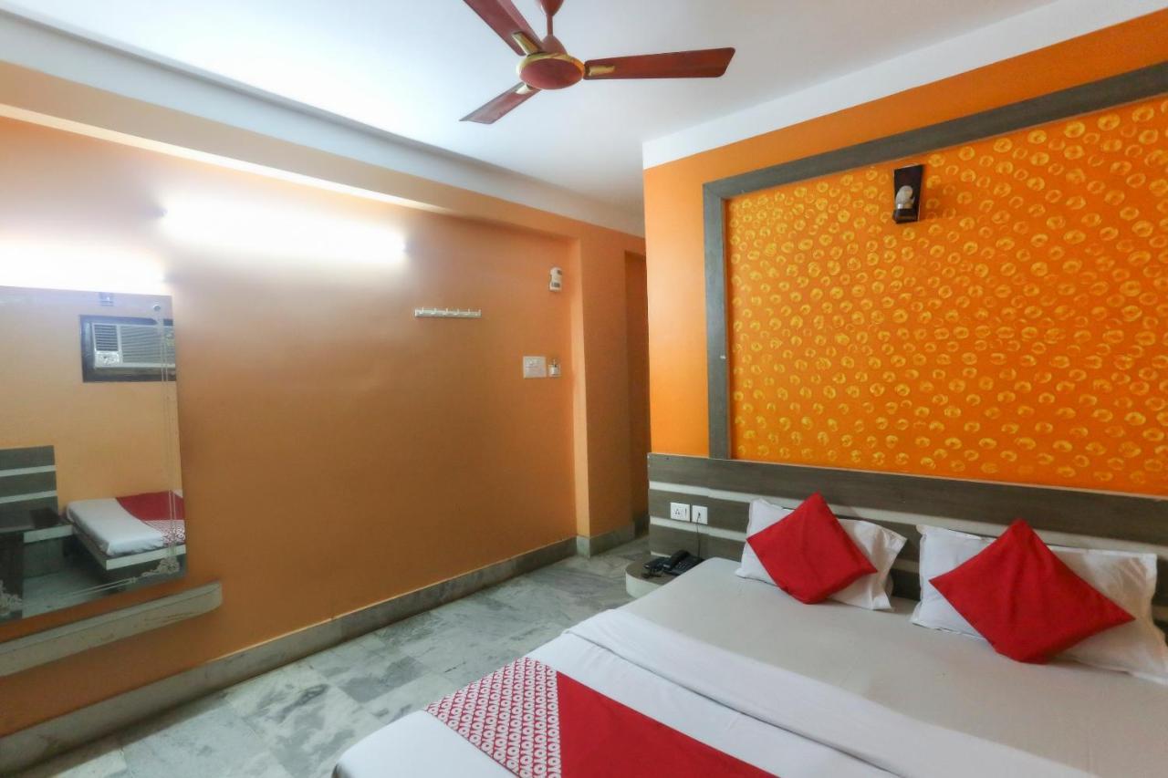 Oyo 60609 Hotel Tanushree Rampurhat Εξωτερικό φωτογραφία