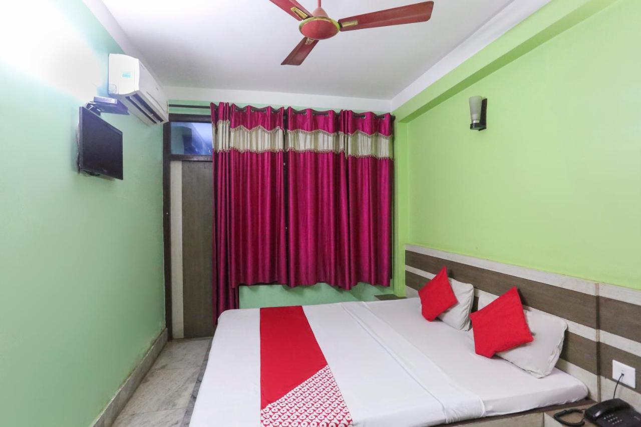 Oyo 60609 Hotel Tanushree Rampurhat Εξωτερικό φωτογραφία